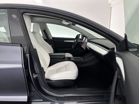 Tesla Model 3 ⚠️HV-BATTERY-DEFECT⚠️ Long Range AWD 75 kWh [ 3-Fase ] {SOH-86%} (INCL-BTW) Aut. *PANO | AUTOPILOT | LEATHER | KEYLESS | FULL-LED | MEMORY-PACK | TOPVIEW | DAB | CARPLAY | DIGI-COCKPIT | LANE-ASSIST | COMFORTSEATS | 19"ALU*