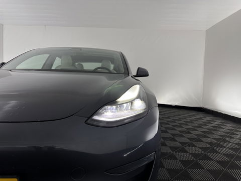 Tesla Model 3 ⚠️HV-BATTERY-DEFECT⚠️ Long Range AWD 75 kWh [ 3-Fase ] {SOH-86%} (INCL-BTW) Aut. *PANO | AUTOPILOT | LEATHER | KEYLESS | FULL-LED | MEMORY-PACK | TOPVIEW | DAB | CARPLAY | DIGI-COCKPIT | LANE-ASSIST | COMFORTSEATS | 19"ALU*