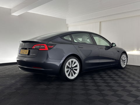 Tesla Model 3 ⚠️HV-BATTERY-DEFECT⚠️ Long Range AWD 75 kWh [ 3-Fase ] {SOH-86%} (INCL-BTW) Aut. *PANO | AUTOPILOT | LEATHER | KEYLESS | FULL-LED | MEMORY-PACK | TOPVIEW | DAB | CARPLAY | DIGI-COCKPIT | LANE-ASSIST | COMFORTSEATS | 19"ALU*
