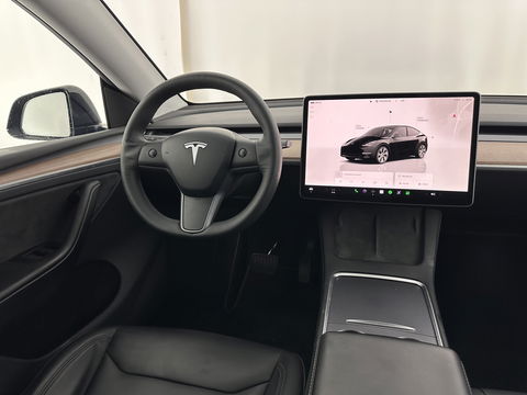 Tesla Model Y RWD 58 kWh [ 3-Fase ] {SOH-93%} (INCL.BTW) Aut. *PANO | AUTO-PILOT | LEATHER | NAVI-FULLMAP | MATRIX-LED | KEYLESS | CAMERA | DAB+ | HEATED-COMFORTSEATS | PRIVACYGLASS | TOPVIEW | 19''ALU*