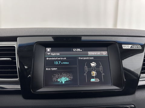 Kia Niro 1.6 GDi Hybrid ExecutiveLine (INCL.BTW) Aut. *LEATHER-FABRIC | NAVI-FULLMAP | KEYLESS | CAMERA | COMFORT-SEATS | DIGI-COCKPIT | LANE-ASSIST | ECC | CARPLAY | PDC | TOWBAR | 16''ALU*