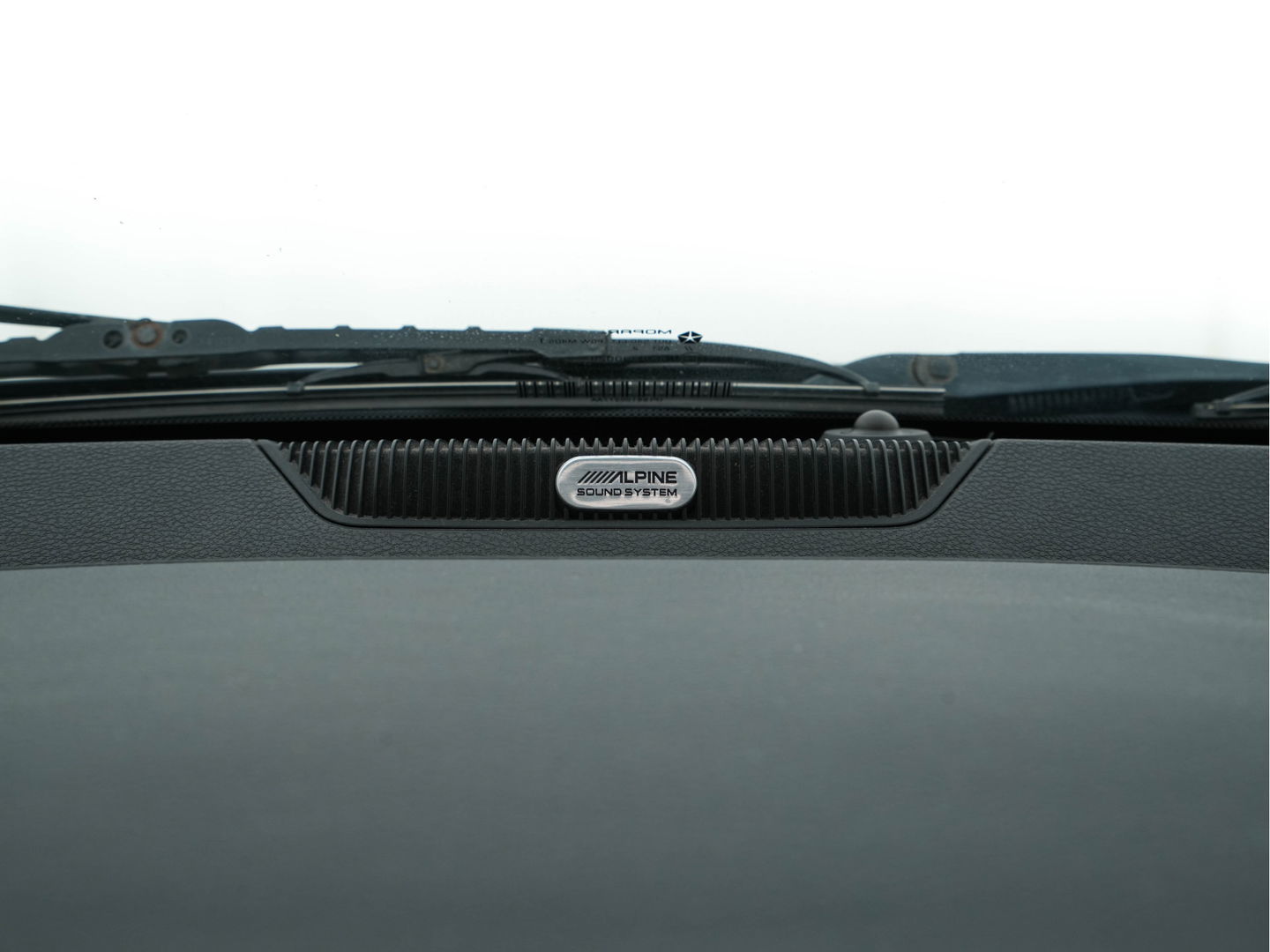 Dodge Ram 1500 5.7 V8 4x4 Quad Cab 6'4 [ 5-Pers. ] Aut. *PANO | FULL-LEATHER | XENON | ALPINE-SOUNDSYSTEM | DAB+ | NAVI-FULLMAP | KEYLESS | CAMERA | HEATED-COMFORTSEATS | ECC | PDC | CRUISE | TOWBAR | 20''ALU*