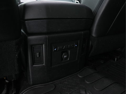 Dodge Ram 1500 5.7 V8 4x4 Quad Cab 6'4 [ 5-Pers. ] Aut. *PANO | FULL-LEATHER | XENON | ALPINE-SOUNDSYSTEM | DAB+ | NAVI-FULLMAP | KEYLESS | CAMERA | HEATED-COMFORTSEATS | ECC | PDC | CRUISE | TOWBAR | 20''ALU*