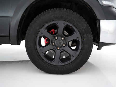 Dodge Ram 1500 5.7 V8 4x4 Quad Cab 6'4 [ 5-Pers. ] Aut. *PANO | FULL-LEATHER | XENON | ALPINE-SOUNDSYSTEM | DAB+ | NAVI-FULLMAP | KEYLESS | CAMERA | HEATED-COMFORTSEATS | ECC | PDC | CRUISE | TOWBAR | 20''ALU*