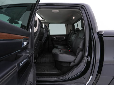 Dodge Ram 1500 5.7 V8 4x4 Quad Cab 6'4 [ 5-Pers. ] Aut. *PANO | FULL-LEATHER | XENON | ALPINE-SOUNDSYSTEM | DAB+ | NAVI-FULLMAP | KEYLESS | CAMERA | HEATED-COMFORTSEATS | ECC | PDC | CRUISE | TOWBAR | 20''ALU*