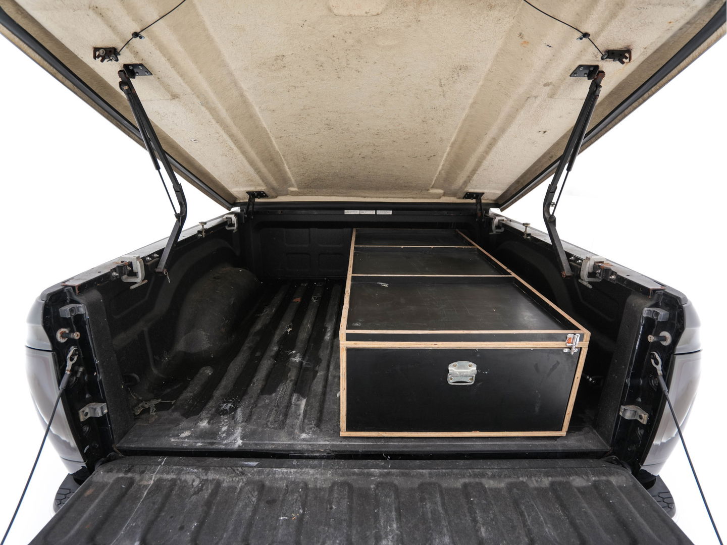 Dodge Ram 1500 5.7 V8 4x4 Quad Cab 6'4 [ 5-Pers. ] Aut. *PANO | FULL-LEATHER | XENON | ALPINE-SOUNDSYSTEM | DAB+ | NAVI-FULLMAP | KEYLESS | CAMERA | HEATED-COMFORTSEATS | ECC | PDC | CRUISE | TOWBAR | 20''ALU*