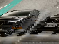 Volvo V60 - 2.0 B3 Sport 177Pk Automaat (APPLE CARPLAY, LEDER, CAMERA, GETINT GLAS, STUUR/STOELVERWARMING, ELEK SPORTSTOELEN, ADAPTIVE CRUISE, PARKEERSENSOREN, NIEUWSTAAT)