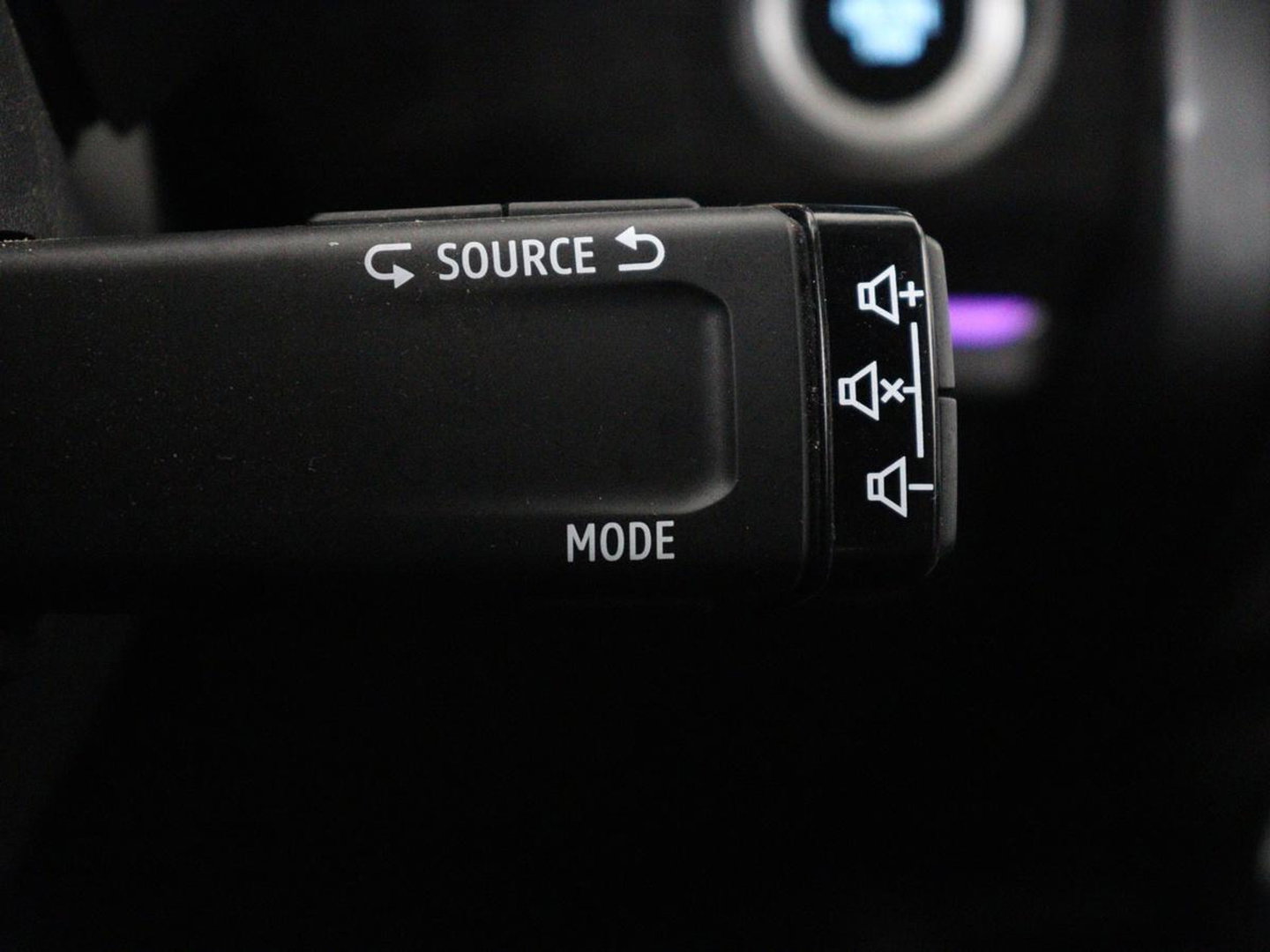 Renault Arkana 1.6 E-Tech full hybrid 145 esprit Alpine | Origineel NL | Leder/Alcantara | Stoelverwarming | 360 Camera | Adaptive cruise | BOSE Sound | Carplay | Navigatie | 19'' | Sfeerverlichting