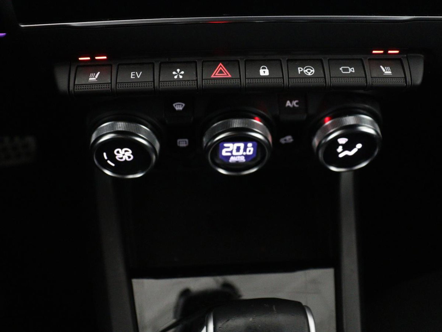 Renault Arkana 1.6 E-Tech full hybrid 145 esprit Alpine | Origineel NL | Leder/Alcantara | Stoelverwarming | 360 Camera | Adaptive cruise | BOSE Sound | Carplay | Navigatie | 19'' | Sfeerverlichting