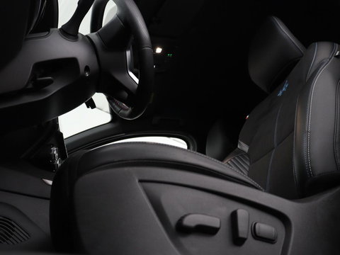 Renault Arkana 1.6 E-Tech full hybrid 145 esprit Alpine | Origineel NL | Leder/Alcantara | Stoelverwarming | 360 Camera | Adaptive cruise | BOSE Sound | Carplay | Navigatie | 19'' | Sfeerverlichting