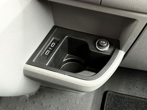 Volkswagen Transporter 2.0 TDI L2H1 STOELVERWARMING | PURE GREY | CARPLAY |