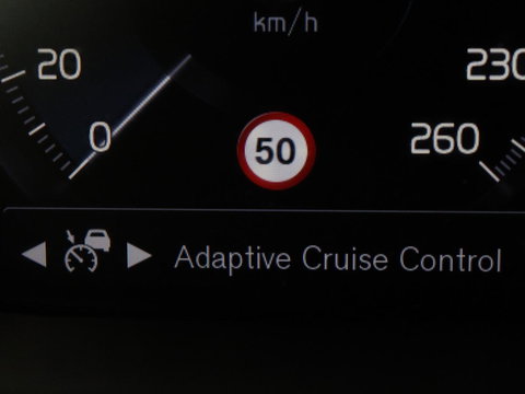 Volvo XC90 2.0 T8 AWD R-Design | Panoramadak | Stoelventilatie | Head-Up | Massage | 360 Camera | Leder | Adaptive cruise | Carplay | Harman/Kardon | Achterbankverwarming | Navigatie | PHEV | Plug In