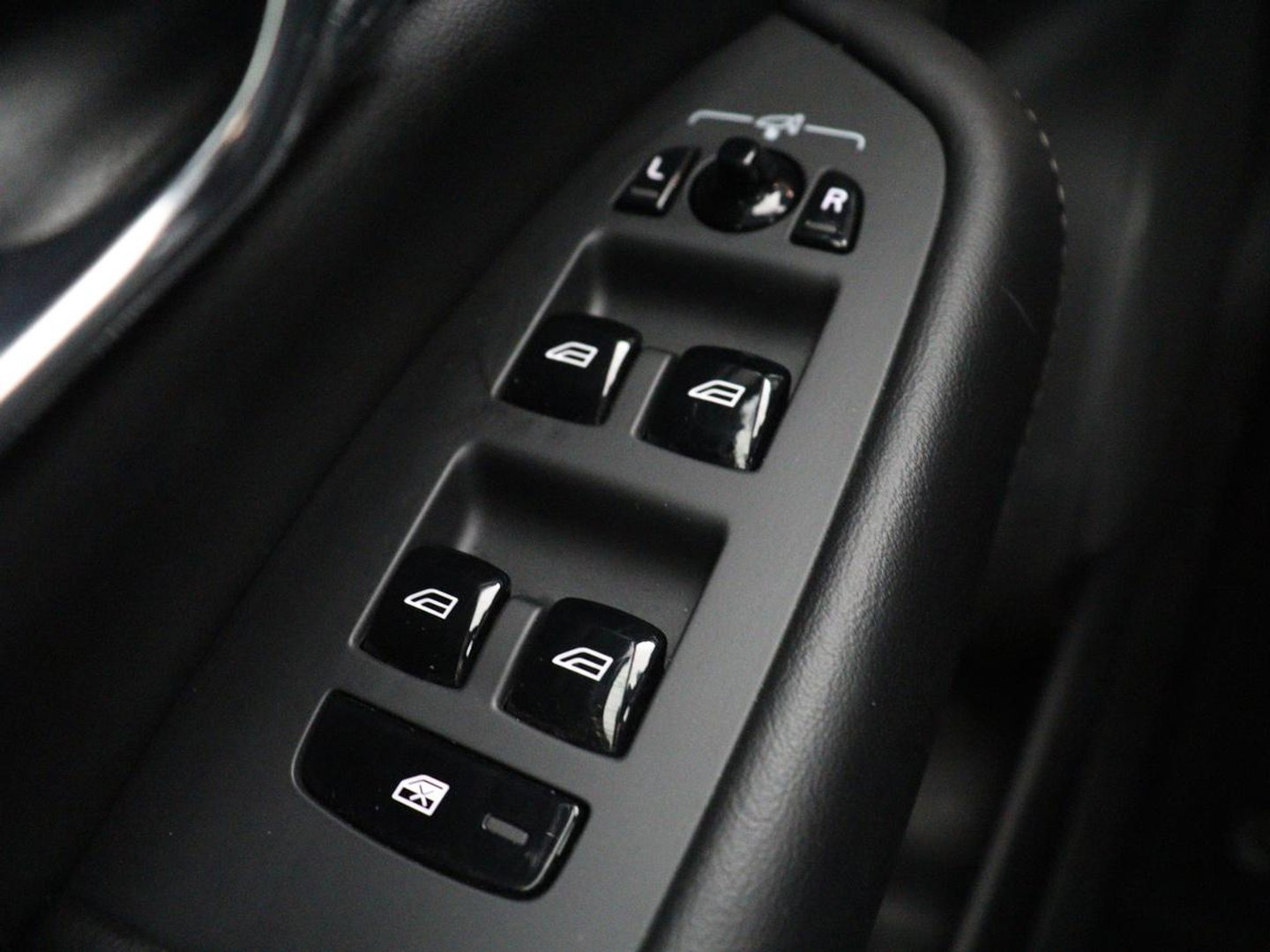 Volvo XC90 2.0 T8 AWD R-Design | Panoramadak | Stoelventilatie | Head-Up | Massage | 360 Camera | Leder | Adaptive cruise | Carplay | Harman/Kardon | Achterbankverwarming | Navigatie | PHEV | Plug In