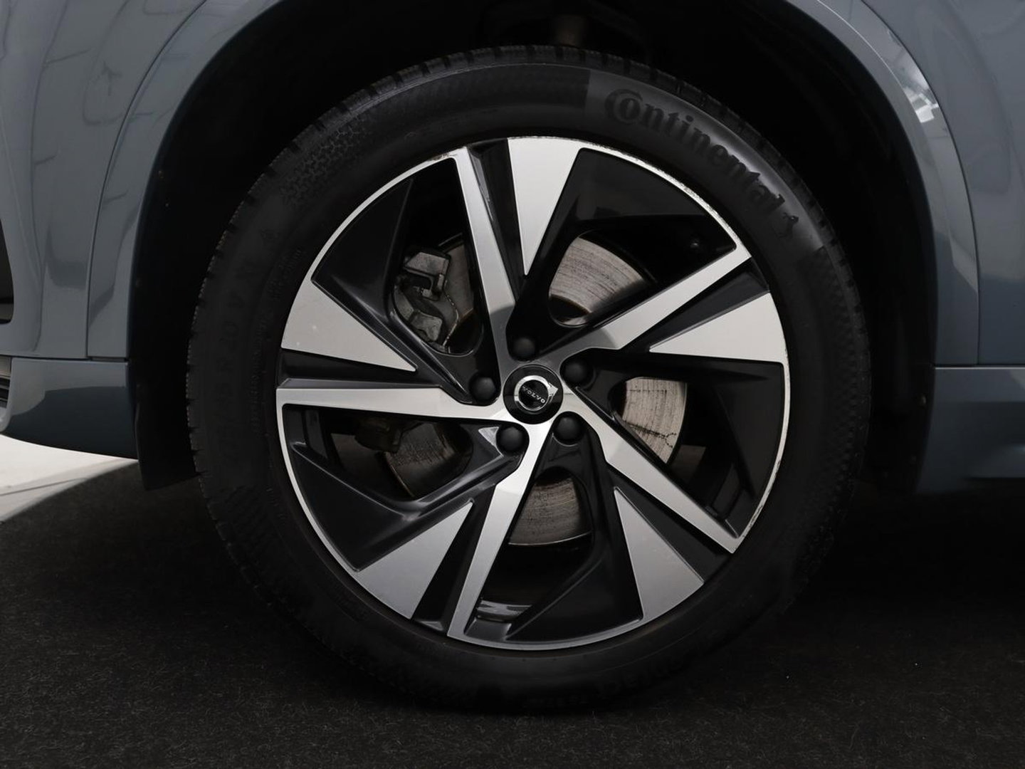 Volvo XC90 2.0 T8 AWD R-Design | Panoramadak | Stoelventilatie | Head-Up | Massage | 360 Camera | Leder | Adaptive cruise | Carplay | Harman/Kardon | Achterbankverwarming | Navigatie | PHEV | Plug In