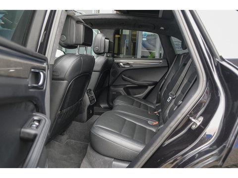 Porsche Macan 2.9 Turbo 441pk Panoramadak Luchtvering Adaptive cruise PDLS plus 18-weg stoelen