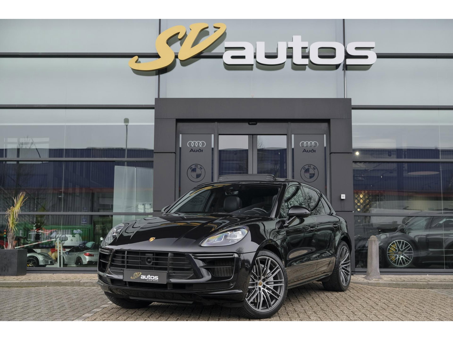 Porsche Macan 2.9 Turbo 441pk Panoramadak Luchtvering Adaptive cruise PDLS plus 18-weg stoelen