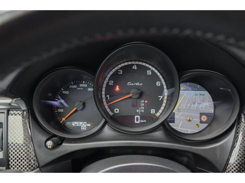 Porsche Macan 2.9 Turbo 441pk Panoramadak Luchtvering Adaptive cruise PDLS plus 18-weg stoelen