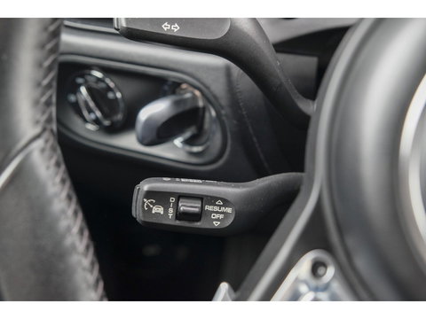 Porsche Macan 2.9 Turbo 441pk Panoramadak Luchtvering Adaptive cruise PDLS plus 18-weg stoelen