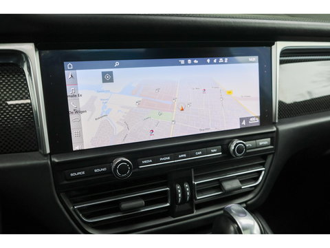 Porsche Macan 2.9 Turbo 441pk Panoramadak Luchtvering Adaptive cruise PDLS plus 18-weg stoelen
