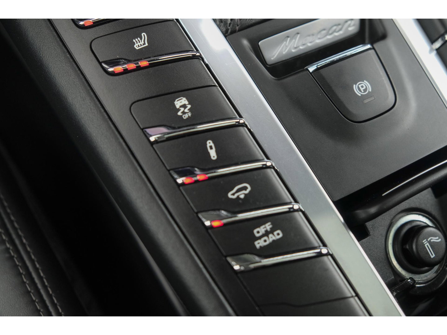 Porsche Macan 2.9 Turbo 441pk Panoramadak Luchtvering Adaptive cruise PDLS plus 18-weg stoelen