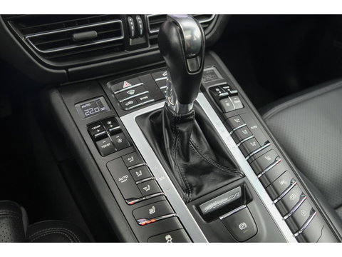 Porsche Macan 2.9 Turbo 441pk Panoramadak Luchtvering Adaptive cruise PDLS plus 18-weg stoelen