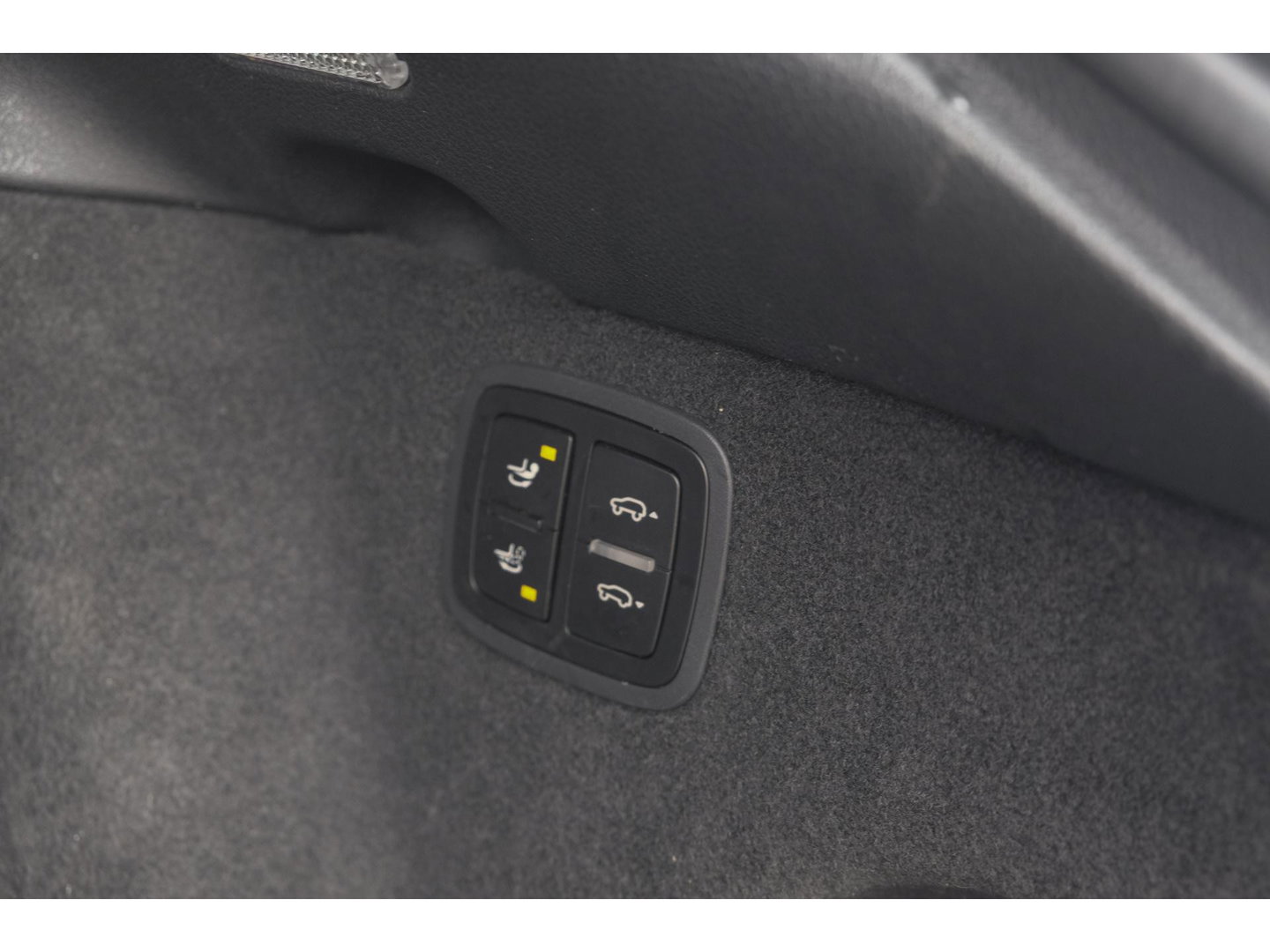 Porsche Macan 2.9 Turbo 441pk Panoramadak Luchtvering Adaptive cruise PDLS plus 18-weg stoelen