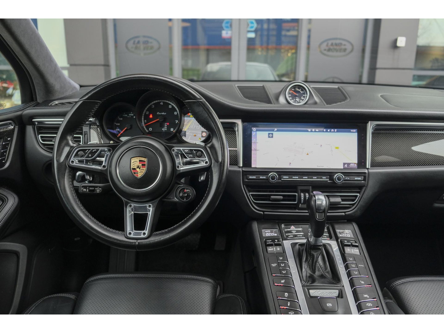 Porsche Macan 2.9 Turbo 441pk Panoramadak Luchtvering Adaptive cruise PDLS plus 18-weg stoelen
