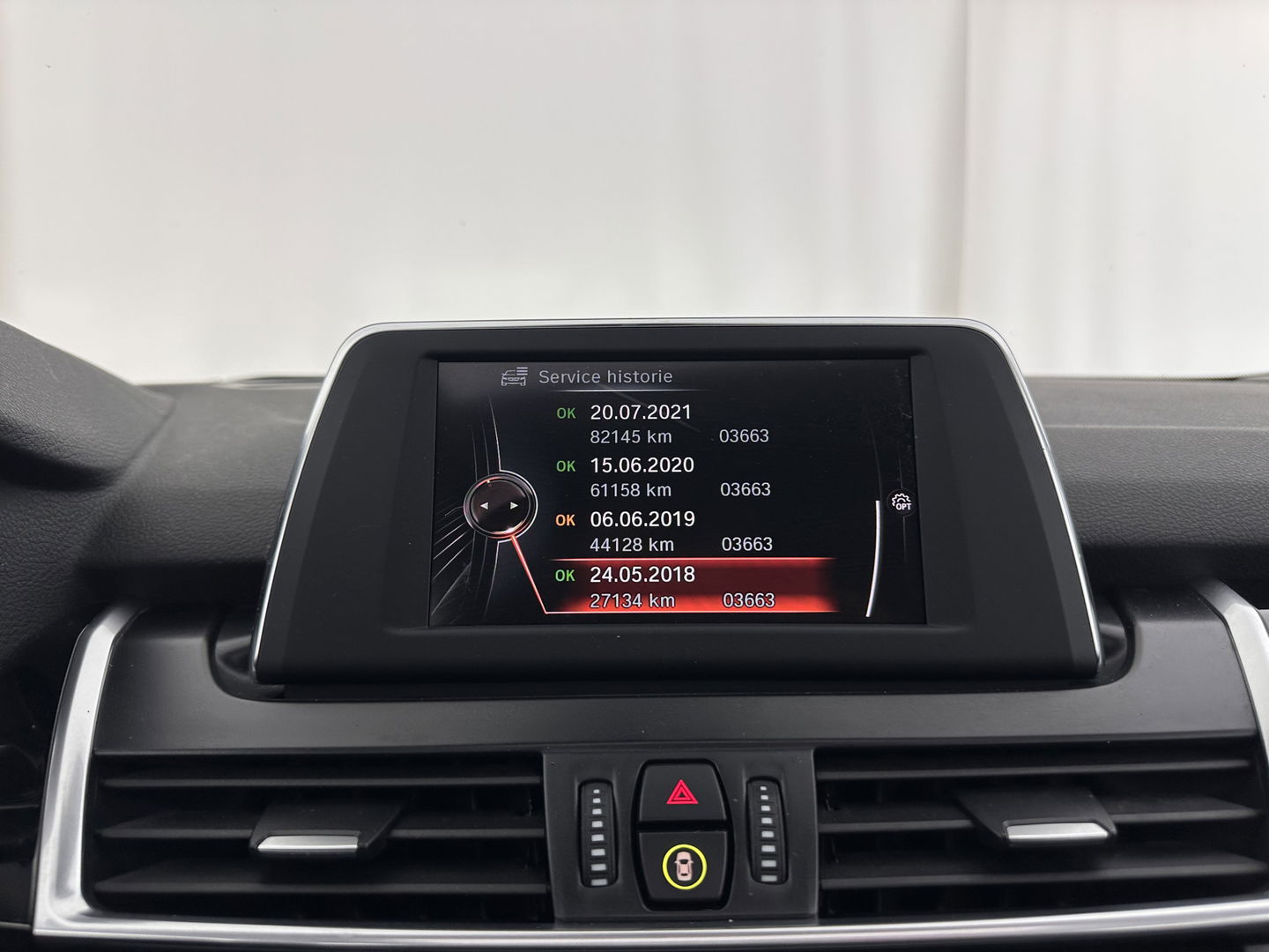 BMW 2 Serie Active Tourer 225xe iPerformance Centennial Executive (INCL.BTW) *PANO | FULL-LED | SPORT-SEATS | NAVI-FULLMAP | KEYLESS | DAB+ | ECC | PDC | CRUISE | 18''ALU*