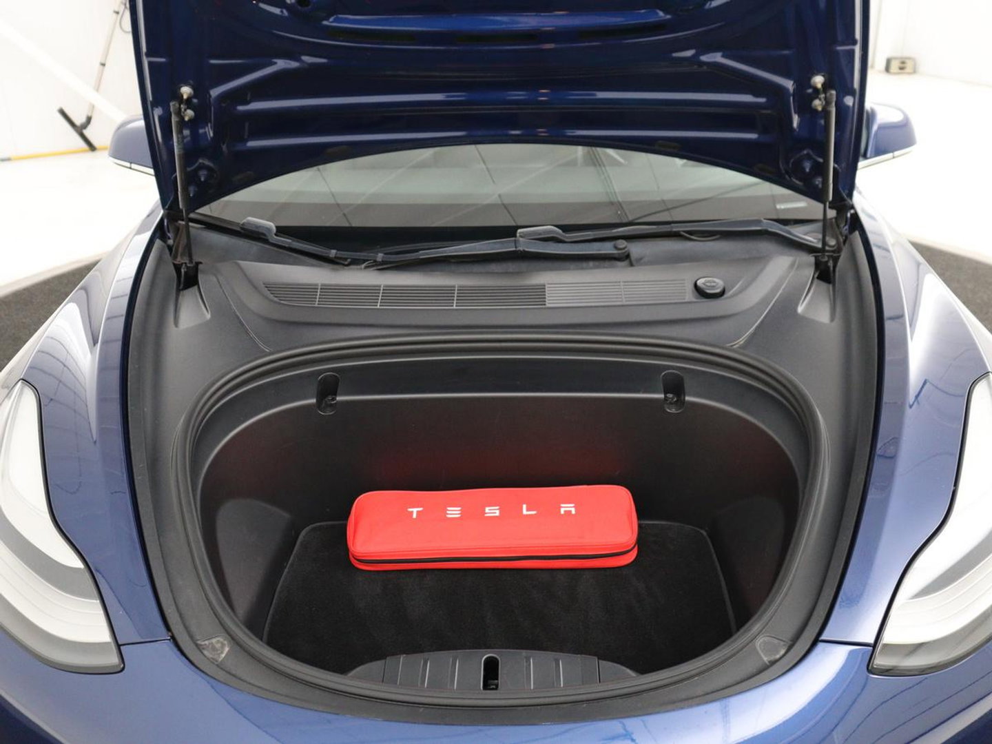 Tesla Model 3 Long Range RWD 75 kWh | SOH 91,8% | Panoramadak | Autopilot | Leder | Stoelverwarming | 360 Camera | Keyless | Full LED | Navigatie