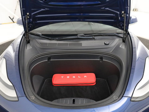 Tesla Model 3 Long Range RWD 75 kWh | SOH 91,8% | Panoramadak | Autopilot | Leder | Stoelverwarming | 360 Camera | Keyless | Full LED | Navigatie