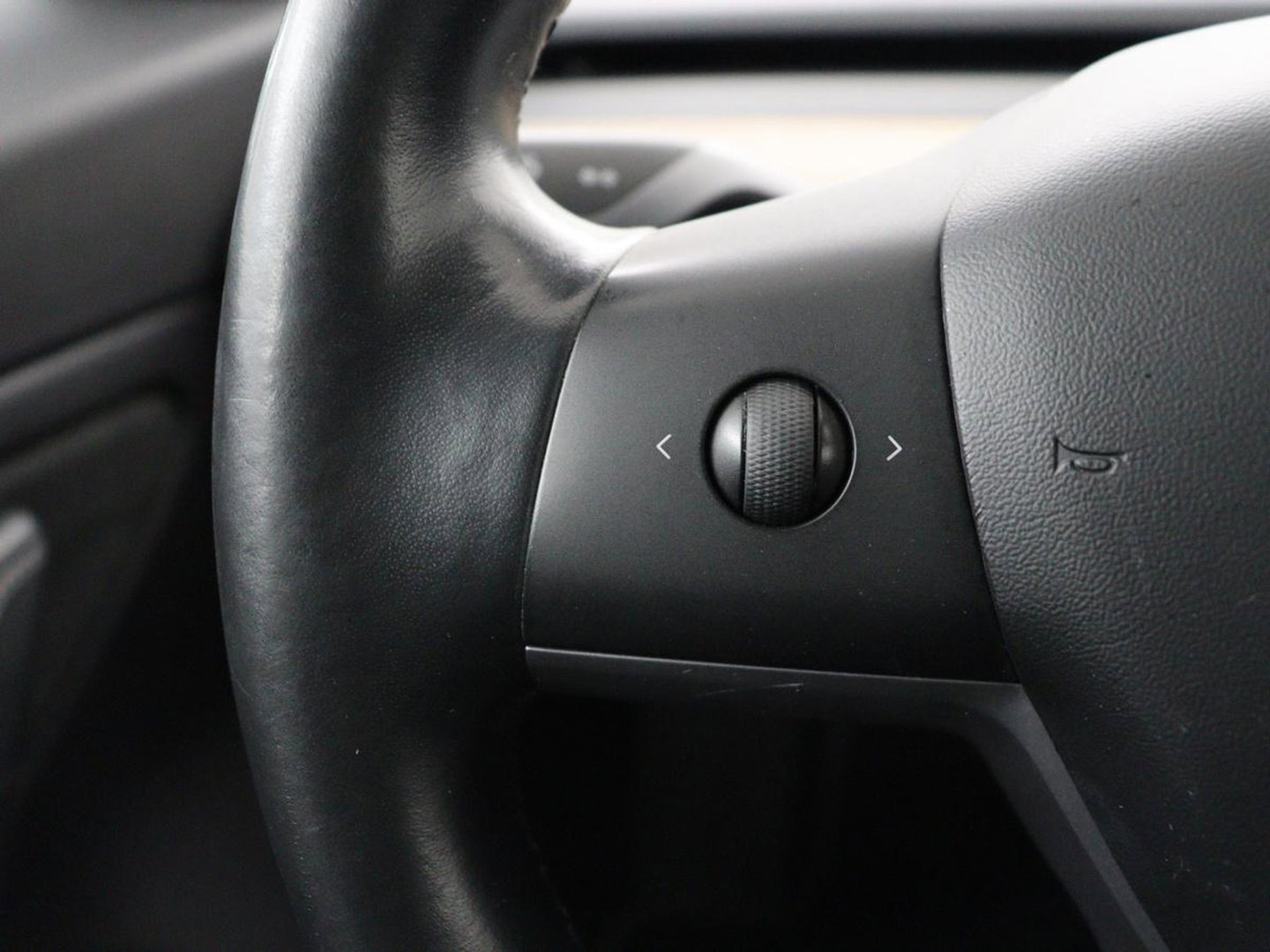 Tesla Model 3 Long Range RWD 75 kWh | SOH 91,8% | Panoramadak | Autopilot | Leder | Stoelverwarming | 360 Camera | Keyless | Full LED | Navigatie