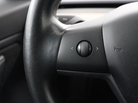 Tesla Model 3 Long Range RWD 75 kWh | SOH 91,8% | Panoramadak | Autopilot | Leder | Stoelverwarming | 360 Camera | Keyless | Full LED | Navigatie