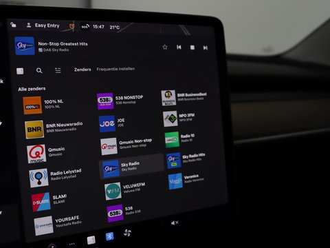 Tesla Model 3 Long Range RWD 75 kWh | SOH 91,8% | Panoramadak | Autopilot | Leder | Stoelverwarming | 360 Camera | Keyless | Full LED | Navigatie