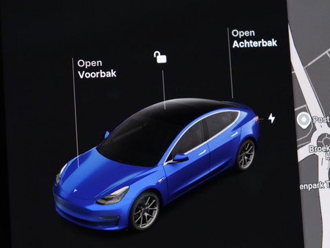 Tesla Model 3 Long Range RWD 75 kWh | SOH 91,8% | Panoramadak | Autopilot | Leder | Stoelverwarming | 360 Camera | Keyless | Full LED | Navigatie