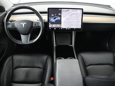 Tesla Model 3 Long Range RWD 75 kWh | SOH 91,8% | Panoramadak | Autopilot | Leder | Stoelverwarming | 360 Camera | Keyless | Full LED | Navigatie