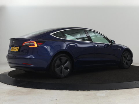 Tesla Model 3 Long Range RWD 75 kWh | SOH 91,8% | Panoramadak | Autopilot | Leder | Stoelverwarming | 360 Camera | Keyless | Full LED | Navigatie