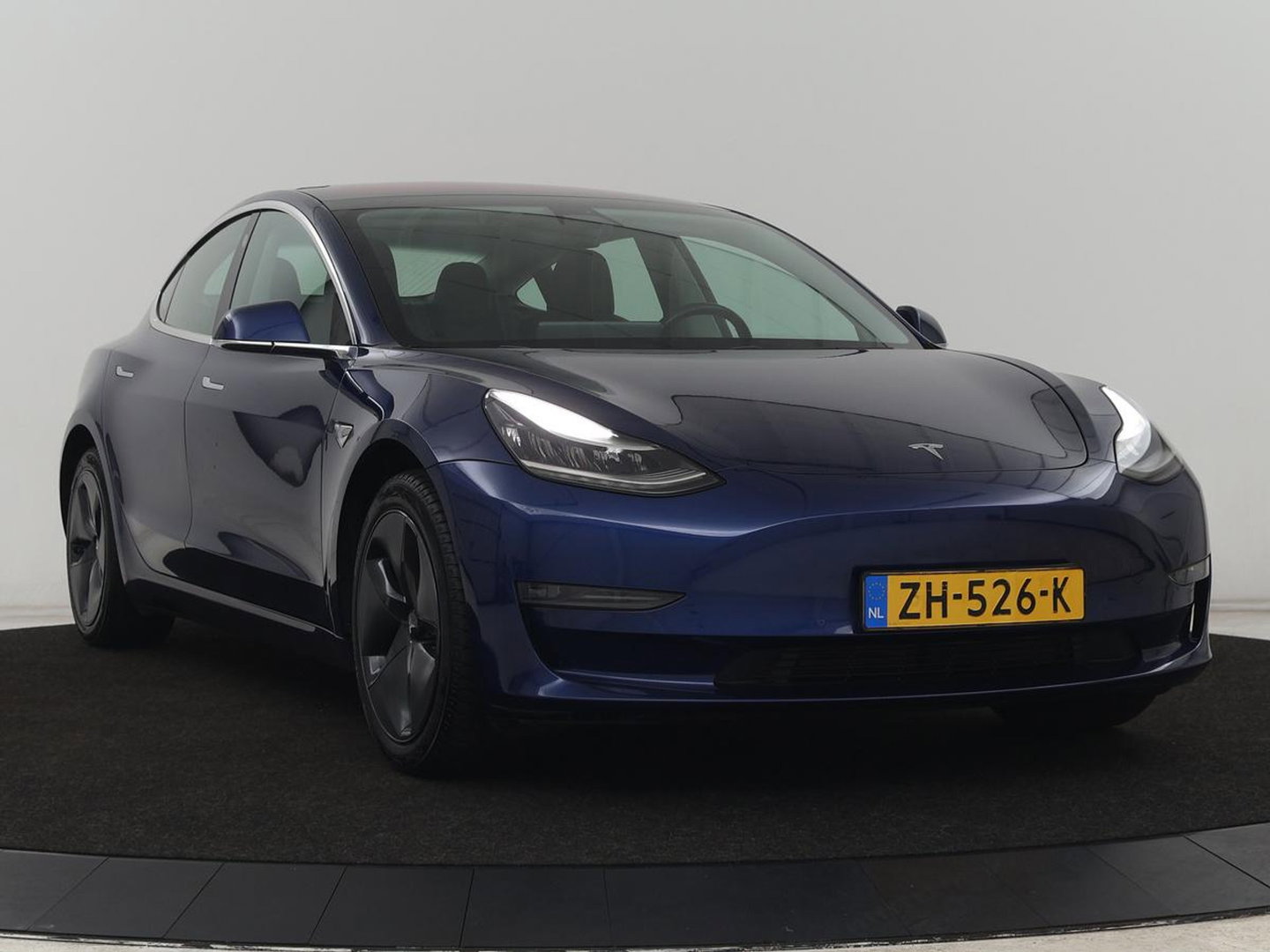 Tesla Model 3 Long Range RWD 75 kWh | SOH 91,8% | Panoramadak | Autopilot | Leder | Stoelverwarming | 360 Camera | Keyless | Full LED | Navigatie