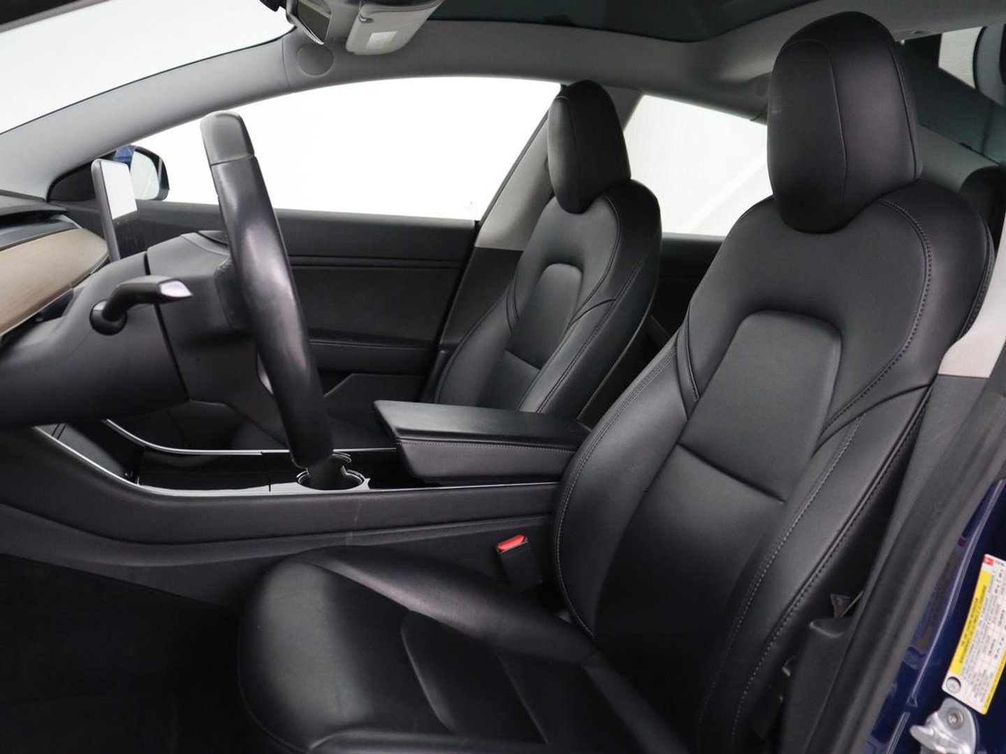 Tesla Model 3 Long Range RWD 75 kWh | SOH 91,8% | Panoramadak | Autopilot | Leder | Stoelverwarming | 360 Camera | Keyless | Full LED | Navigatie