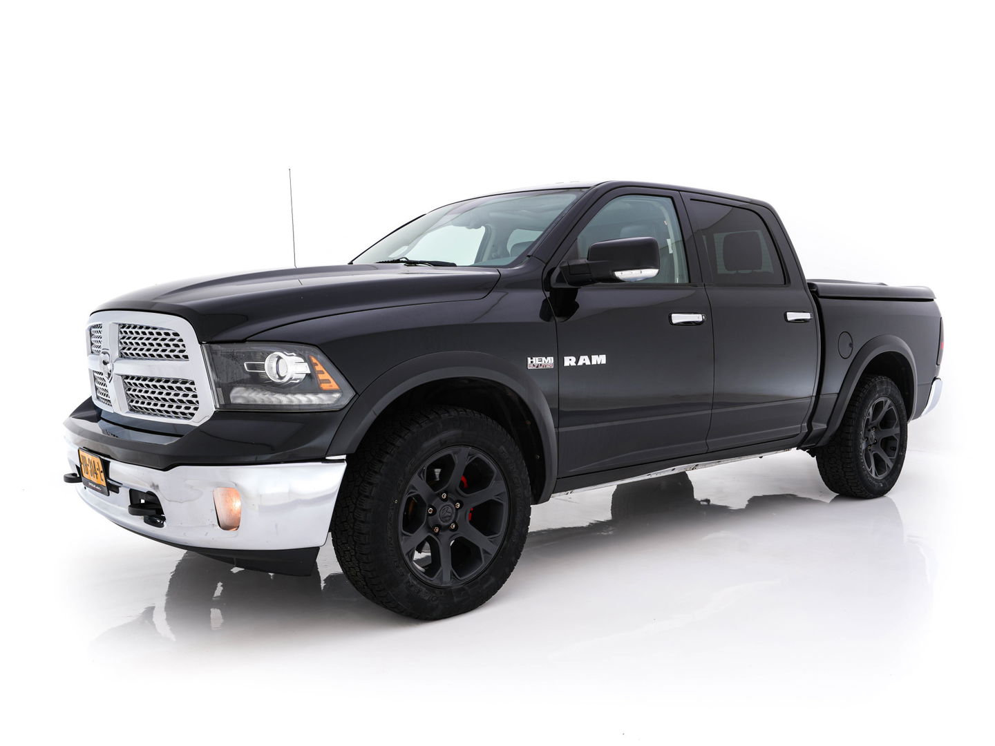 Dodge Ram 1500 5.7 V8 4x4 Quad Cab 6'4 [ 5-Pers. ] Aut. *PANO | FULL-LEATHER | XENON | ALPINE-SOUNDSYSTEM | DAB+ | NAVI-FULLMAP | KEYLESS | CAMERA | HEATED-COMFORTSEATS | ECC | PDC | CRUISE | TOWBAR | 20''ALU*