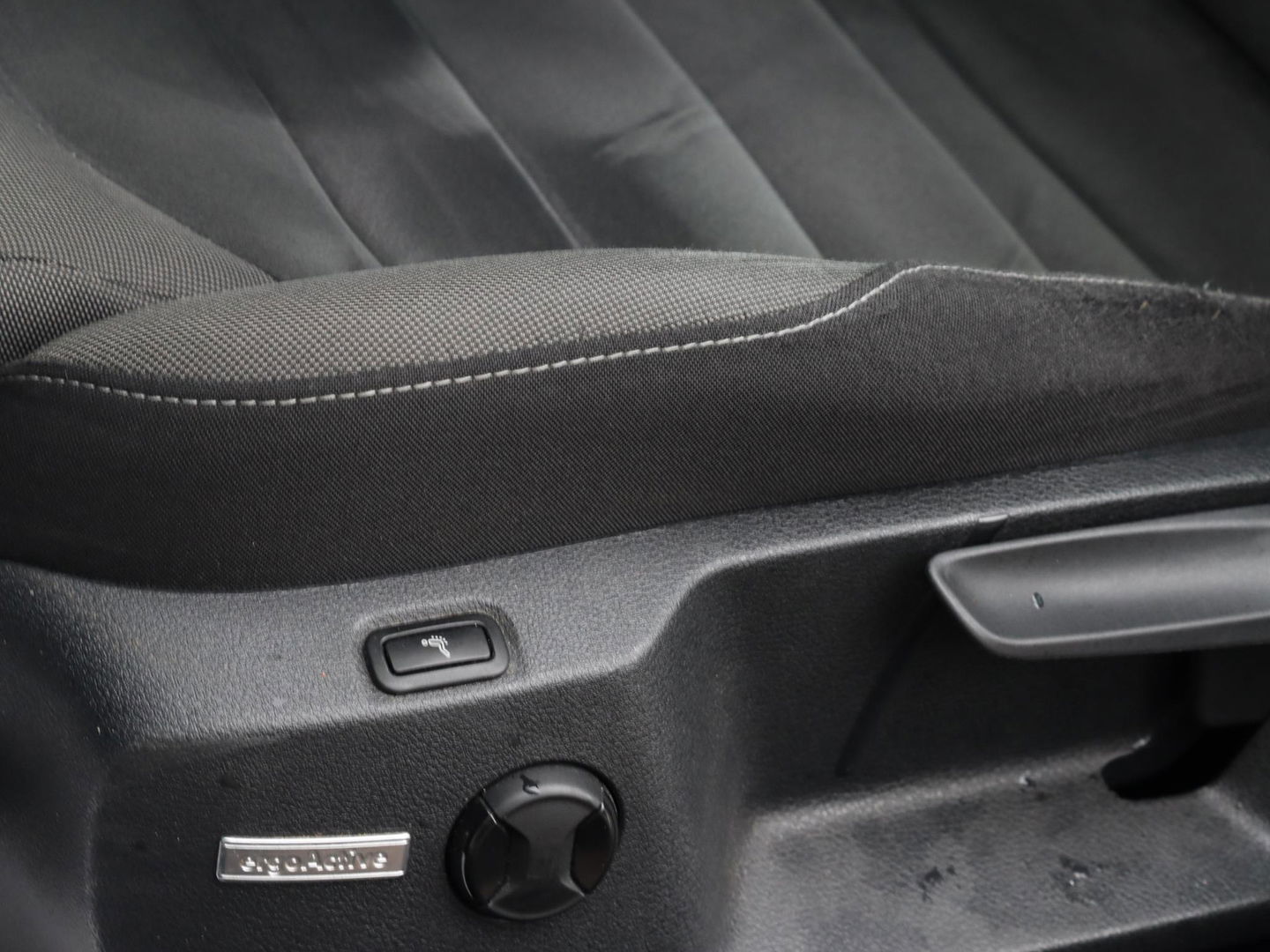 Volkswagen Golf Variant 1.0 TSI Highline Business R-LINE