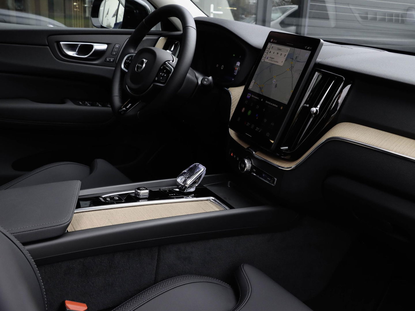 Volvo XC60 T6 AWD Plus Dark MY26 | Pano HeadUp Trekhaak 20'' Harman Kardon