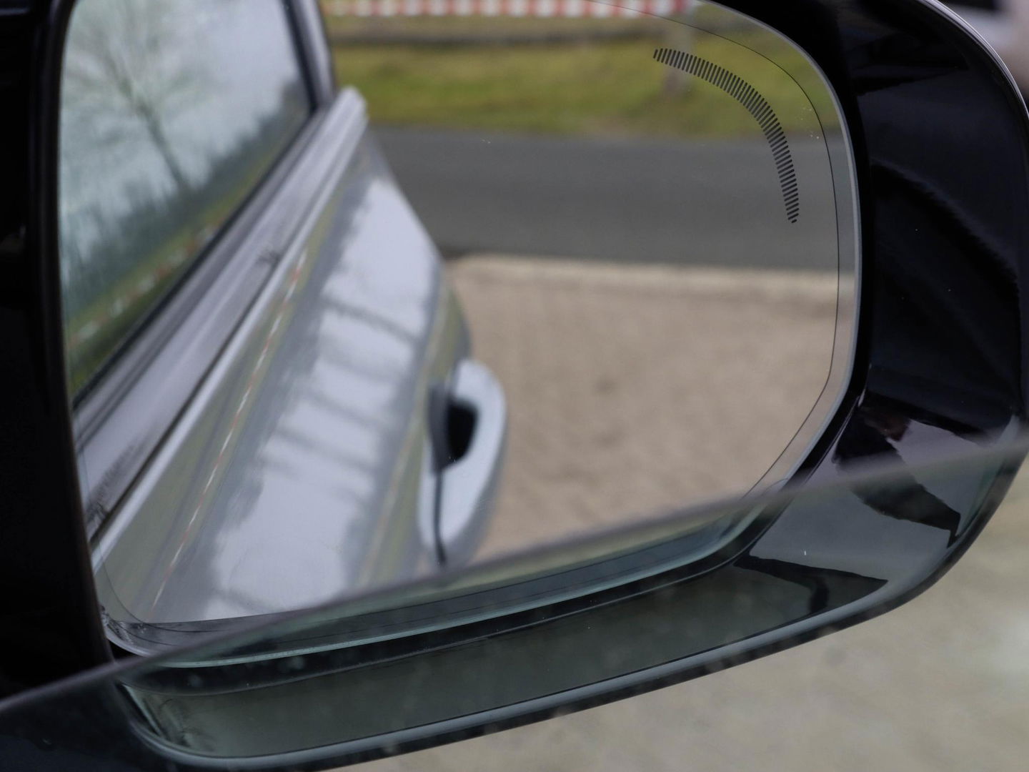 Volvo XC60 T6 AWD Plus Dark MY26 | Pano HeadUp Trekhaak 20'' Harman Kardon