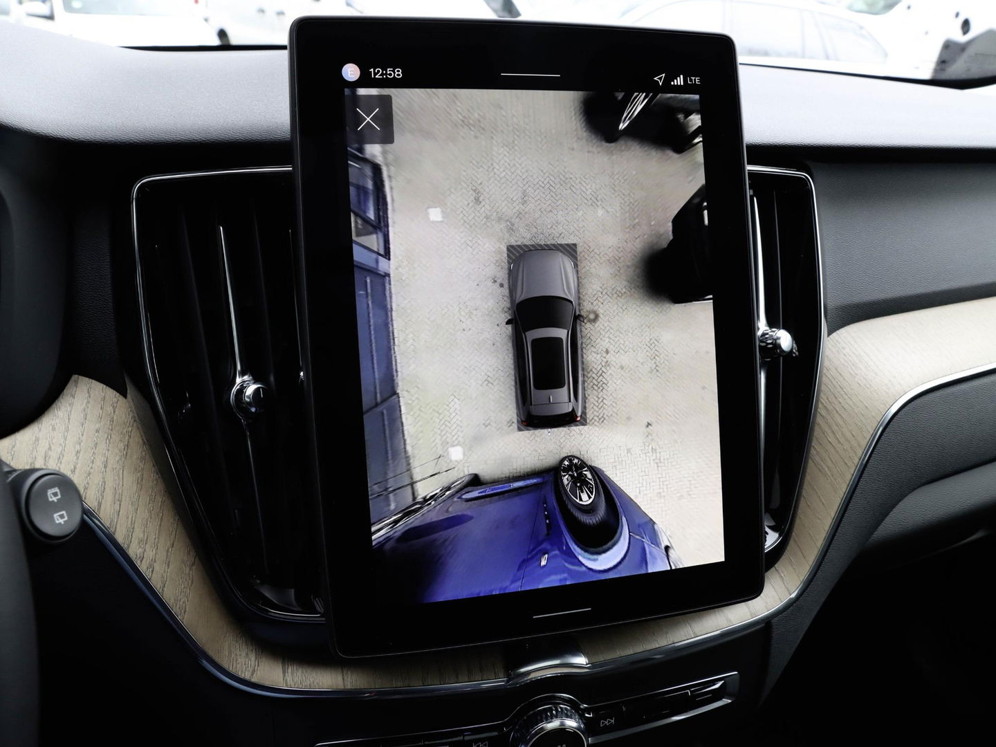 Volvo XC60 T6 AWD Plus Dark MY26 | Pano HeadUp Trekhaak 20'' Harman Kardon