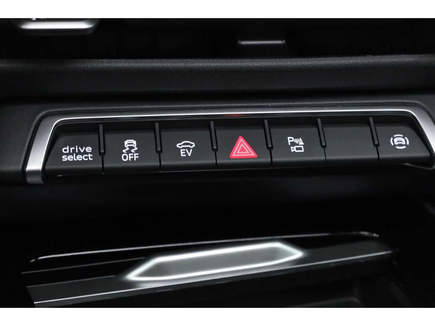 Audi Q3 Sportback 1.5 e-hybrid S edition 272pk | Facelift | Pano | Shadow Look Pro | Tech Pack Plus | Matrix LED | Elek. Trekhaak | 20'' |