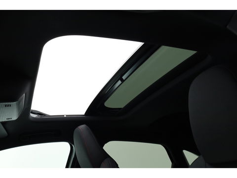 Audi Q3 Sportback 1.5 e-hybrid S edition 272pk | Facelift | Pano | Shadow Look Pro | Tech Pack Plus | Matrix LED | Elek. Trekhaak | 20'' |