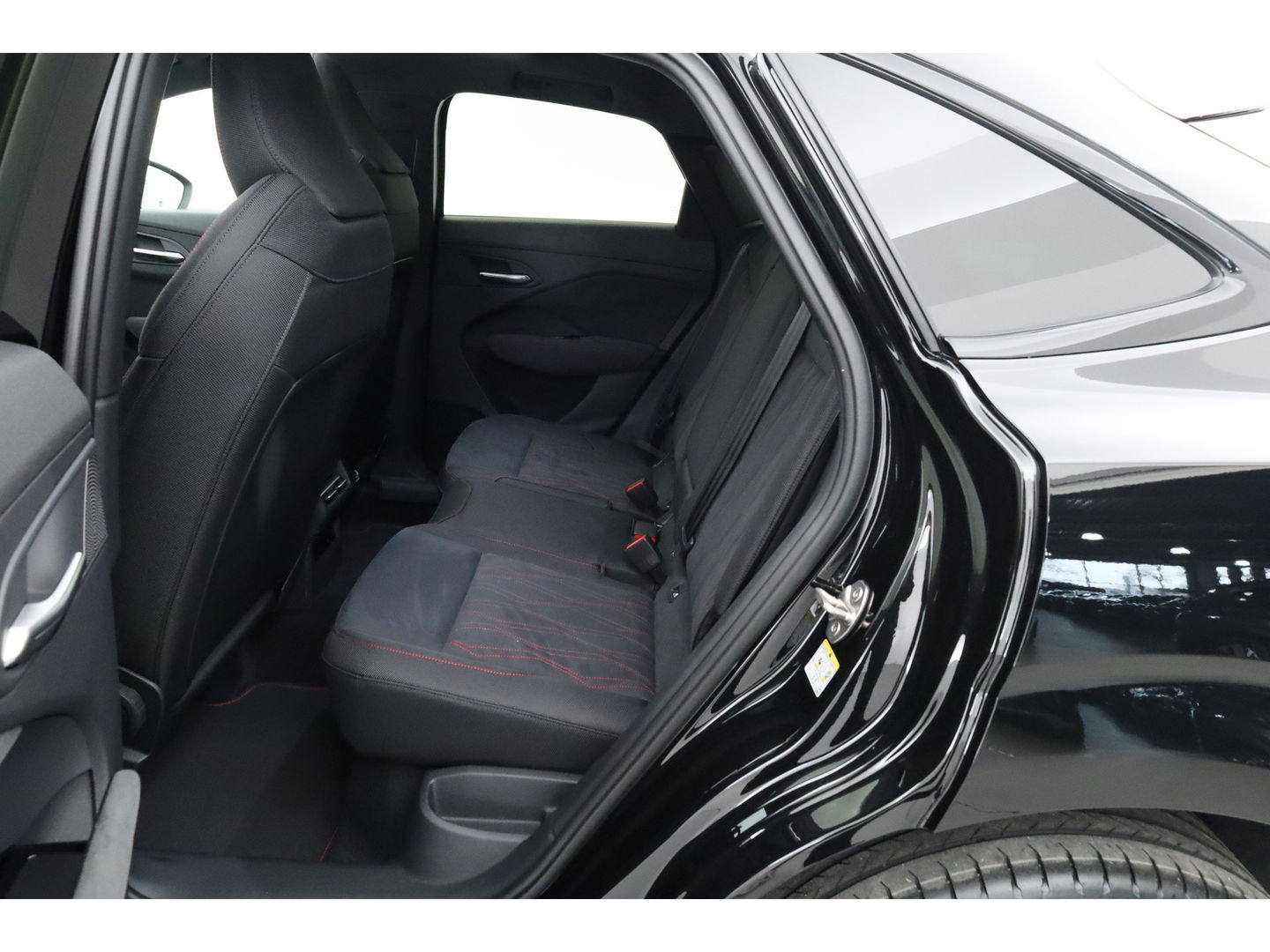 Audi Q3 Sportback 1.5 e-hybrid S edition 272pk | Facelift | Pano | Shadow Look Pro | Tech Pack Plus | Matrix LED | Elek. Trekhaak | 20'' |