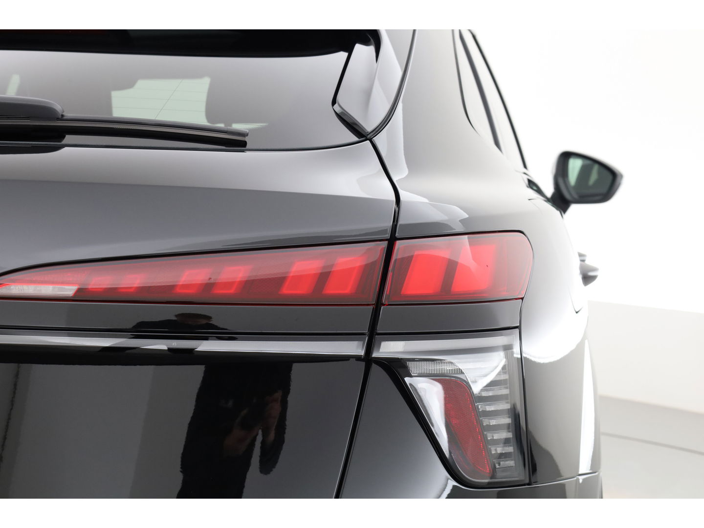 Audi Q3 Sportback 1.5 e-hybrid S edition 272pk | Facelift | Pano | Shadow Look Pro | Tech Pack Plus | Matrix LED | Elek. Trekhaak | 20'' |