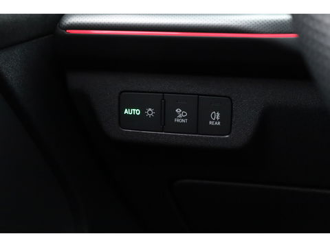 Audi Q3 Sportback 1.5 e-hybrid S edition 272pk | Facelift | Pano | Shadow Look Pro | Tech Pack Plus | Matrix LED | Elek. Trekhaak | 20'' |