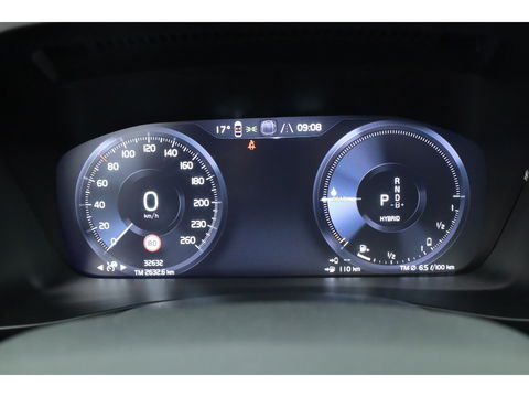 Volvo XC40 1.5 T5 Plug-in hybrid Ultimate Dark | SOH 95.6% | Pano | Adapt. Cruise | Stoel- stuurverw. | Harman Kardon | Keyless | Leder
