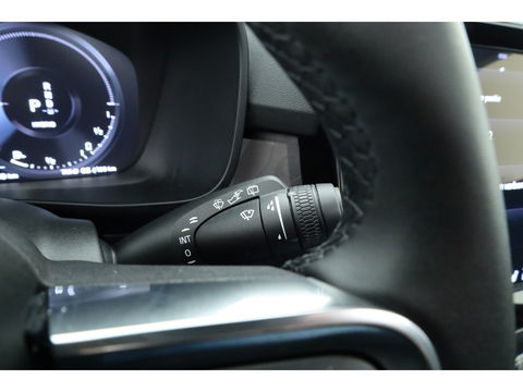 Volvo XC40 1.5 T5 Plug-in hybrid Ultimate Dark | SOH 95.6% | Pano | Adapt. Cruise | Stoel- stuurverw. | Harman Kardon | Keyless | Leder